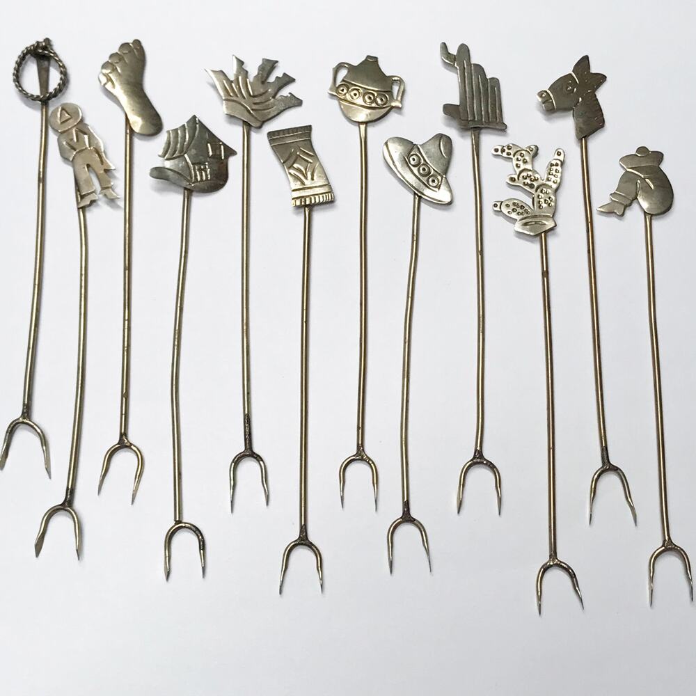 VTG 12 Vintage Sterling Silver Mexican Appetizer Cocktail Hors D'oeuvres Forks - Picture 8 of 13